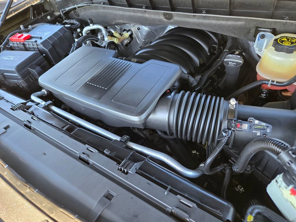 2022 Chevrolet Tahoe LT photo 16