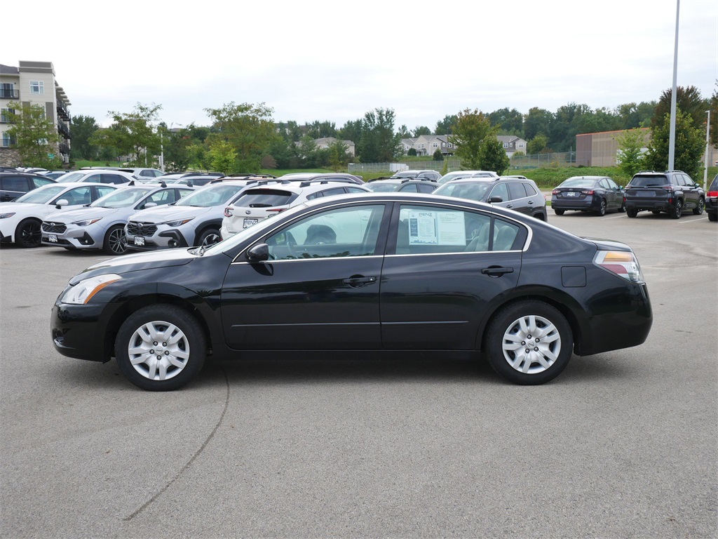 2012 Nissan Altima 2.5 photo 2