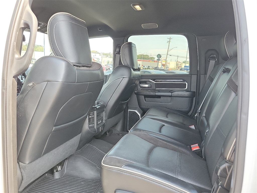 2020 Ram 2500 Laramie photo 9