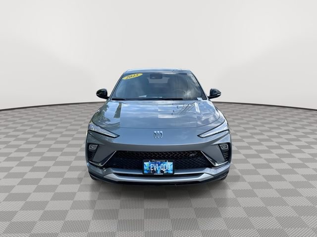 2025 Buick Envista ST photo 3