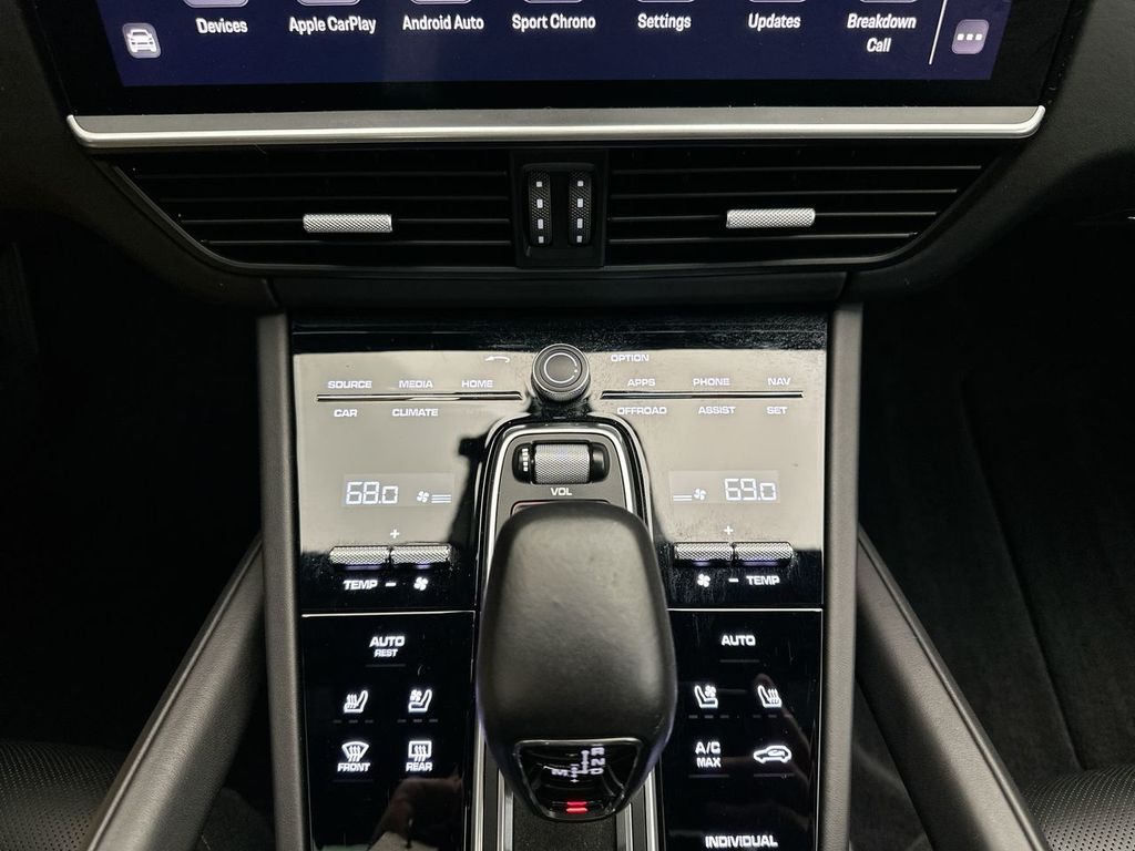 2023 Porsche Cayenne E-Hybrid Base photo 13