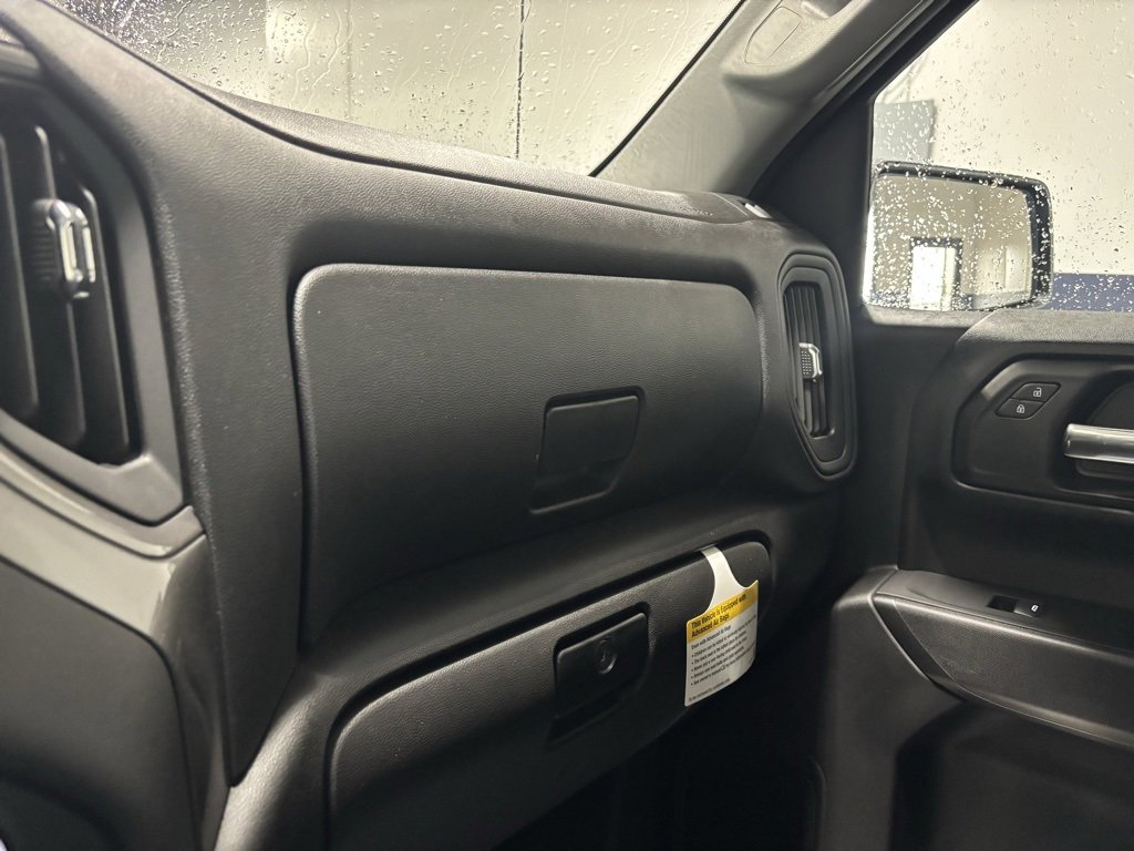 2025 Chevrolet Silverado 1500 Custom photo 18