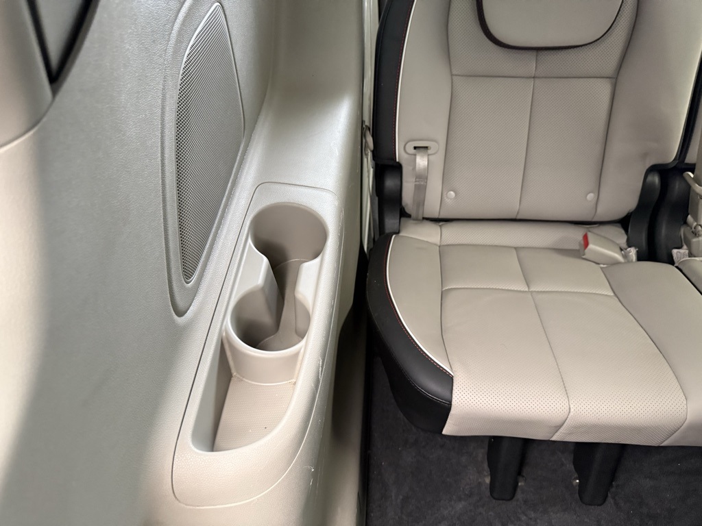 2020 Kia Sedona EX photo 50