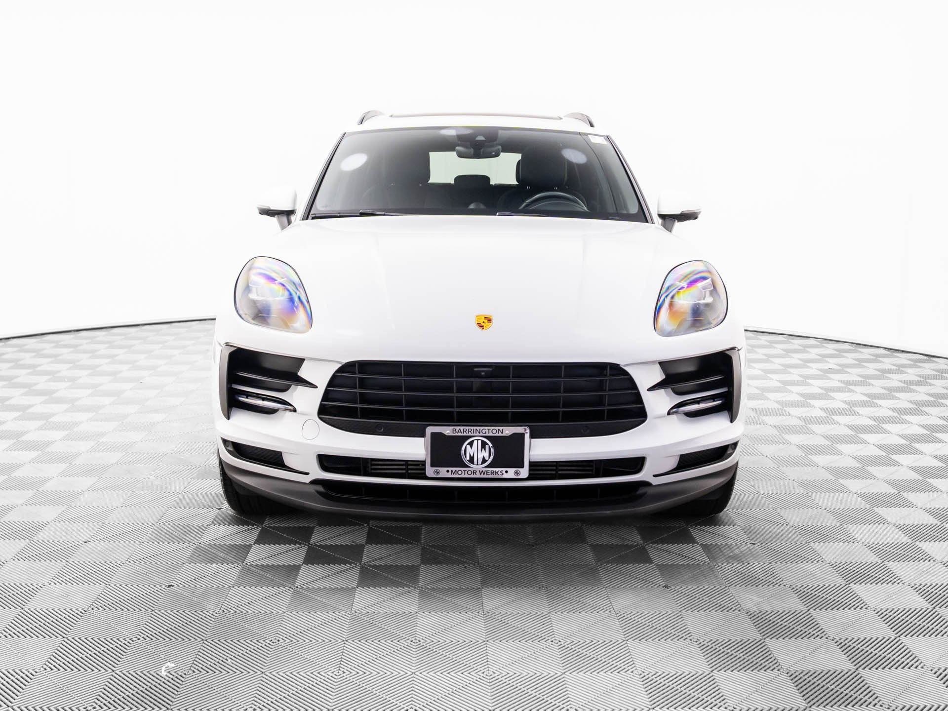 2021 Porsche Macan Base photo 9