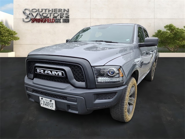 2024 Ram 1500 Classic Warlock photo 2