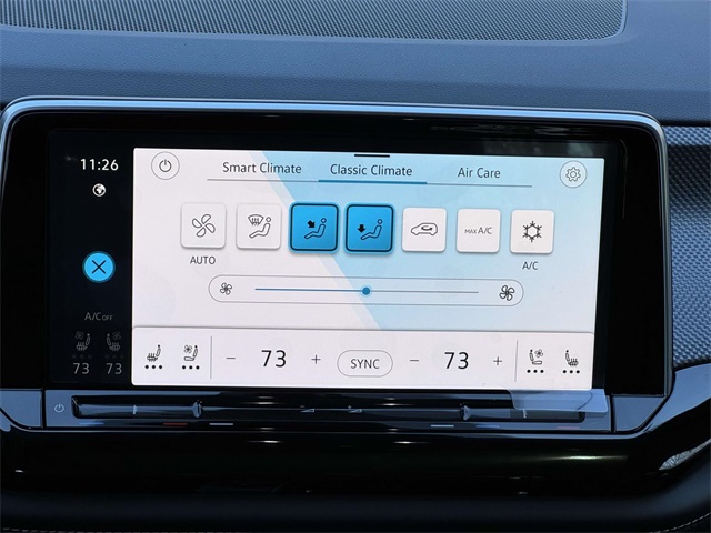 2025 Volkswagen Atlas Cross Sport SEL photo 4