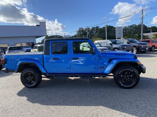 2022 Jeep Gladiator Willys photo 2