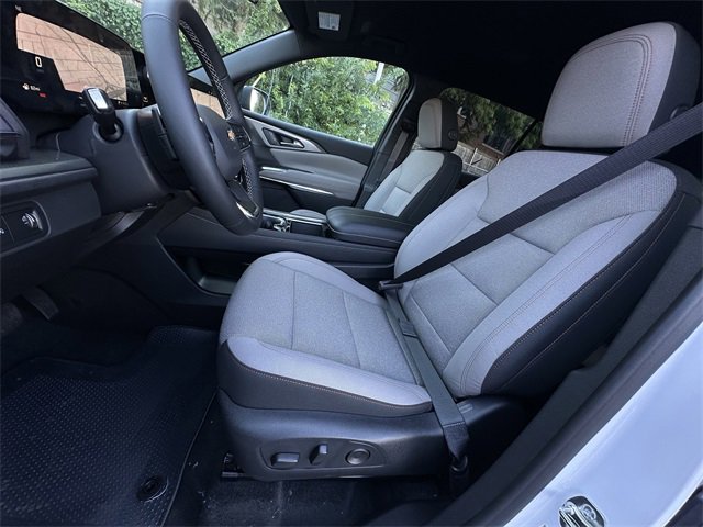 2026 Chevrolet Traverse photo 16