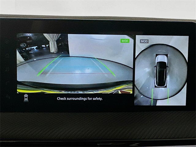 2025 Nissan Kicks SR photo 12