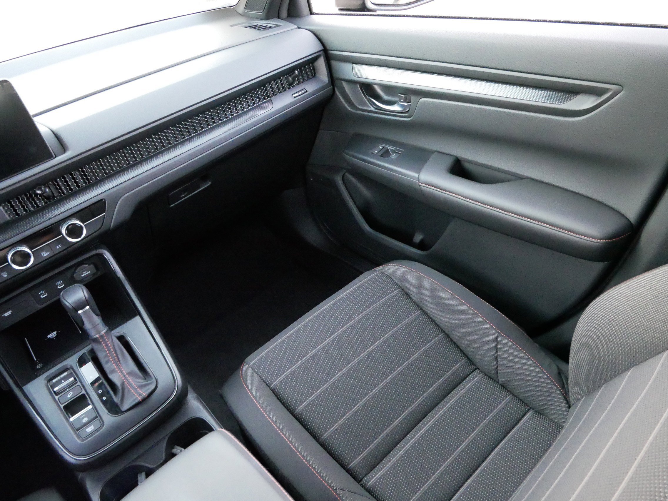 2026 Honda CR-V Hybrid photo 11