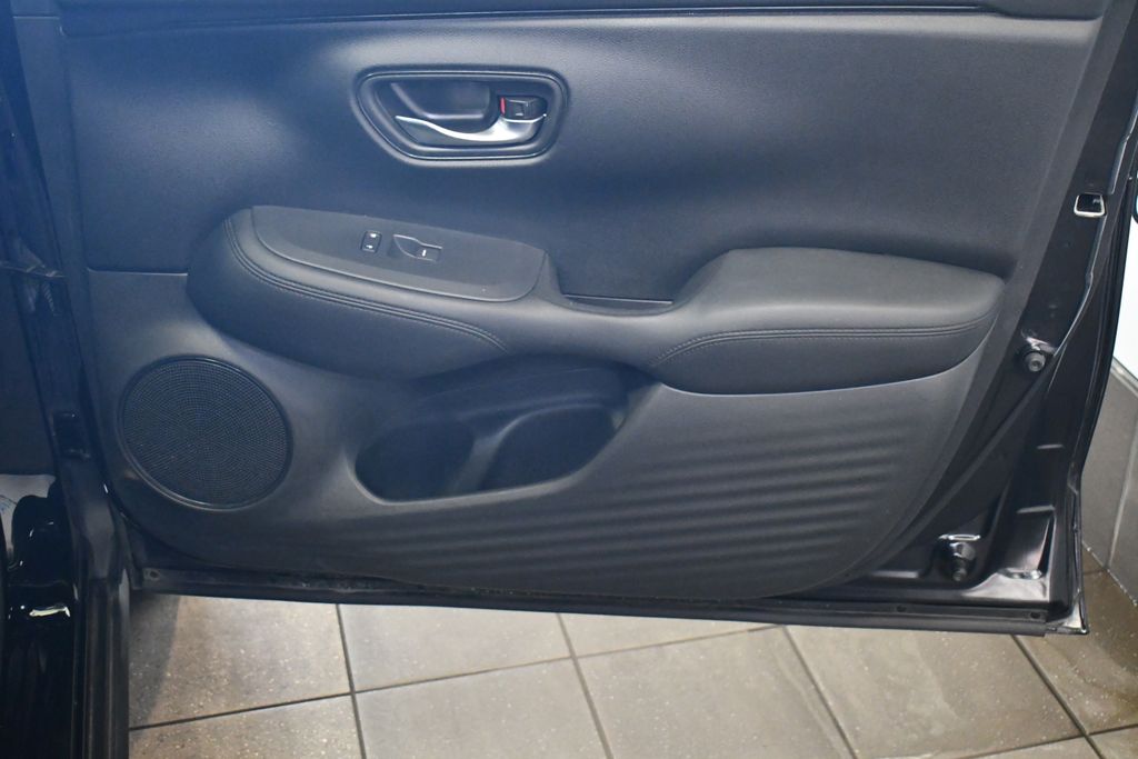 2023 Honda HR-V LX photo 25