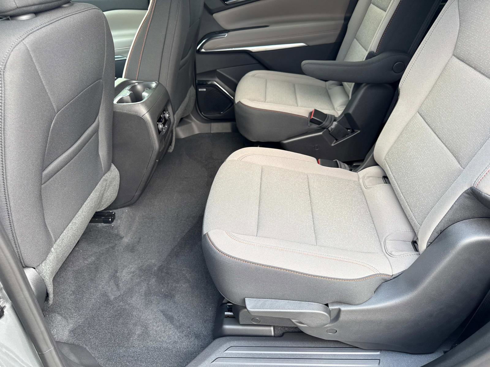 2026 Chevrolet Traverse LE photo 42