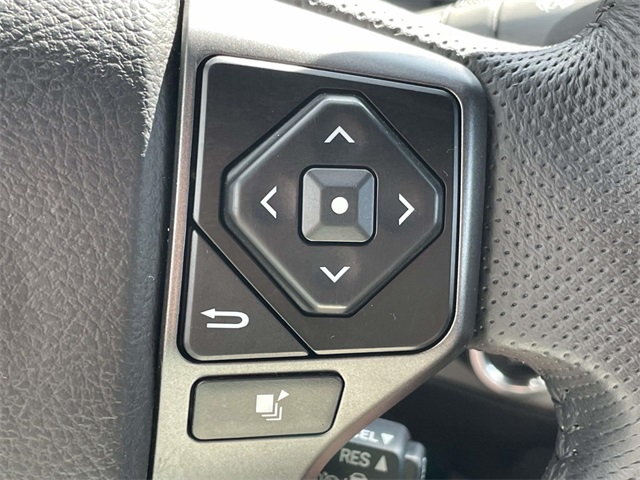 2022 Toyota Tacoma TRD Off-Road photo 21