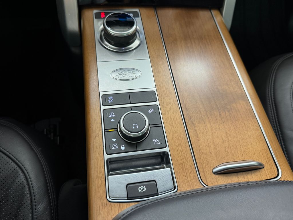 2022 Land Rover Range Rover HSE Westminster Edition photo 16