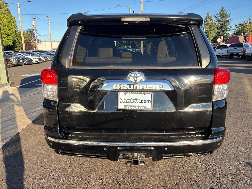 2011 Toyota 4Runner SR5 photo 7