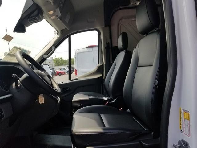 2024 Ford Transit photo 17