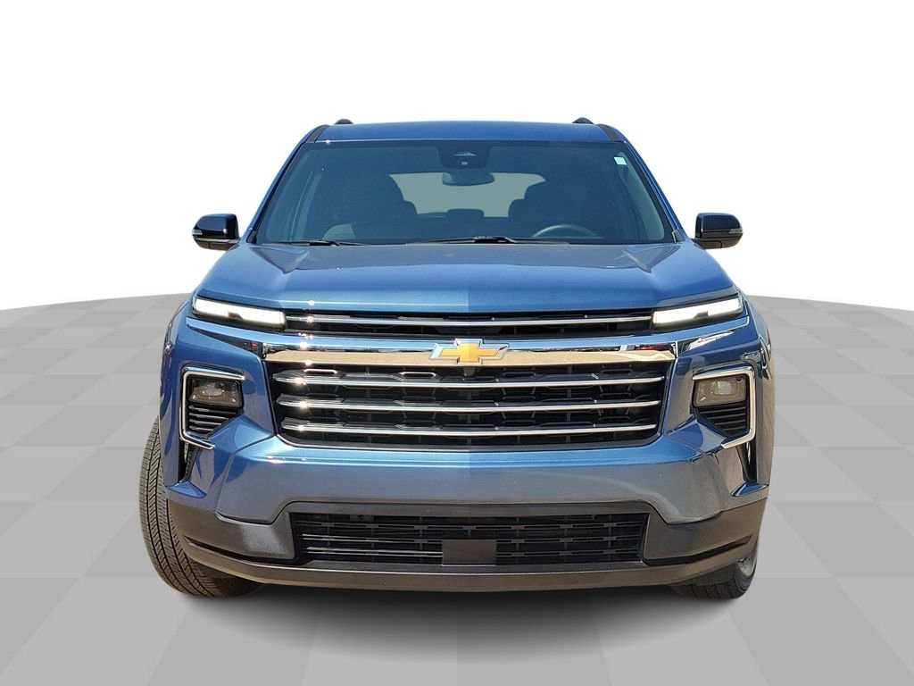 2025 Chevrolet Traverse photo 3