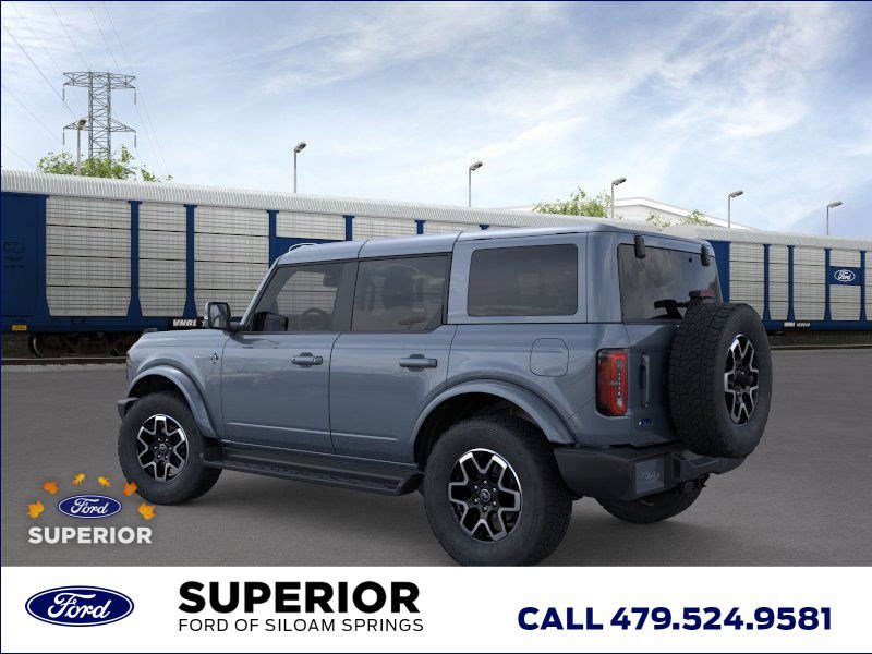 2025 Ford Bronco Outer Banks photo 4