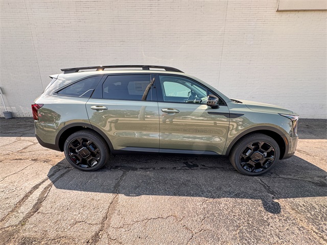 2025 Kia Sorento X-Line SX photo 2