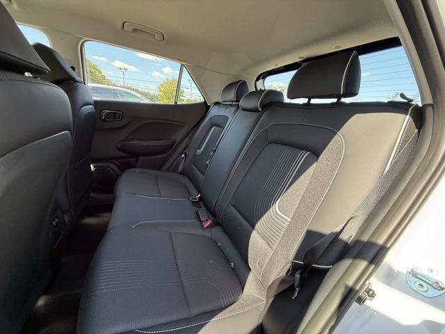2026 Hyundai Venue SEL photo 11