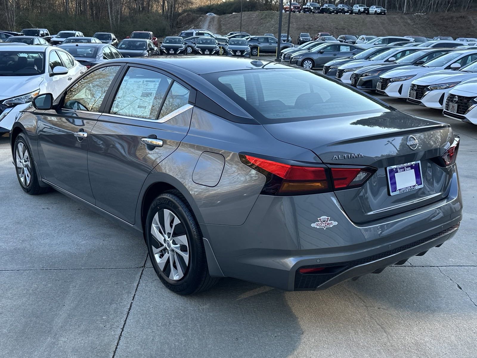 2025 Nissan Altima S photo 6