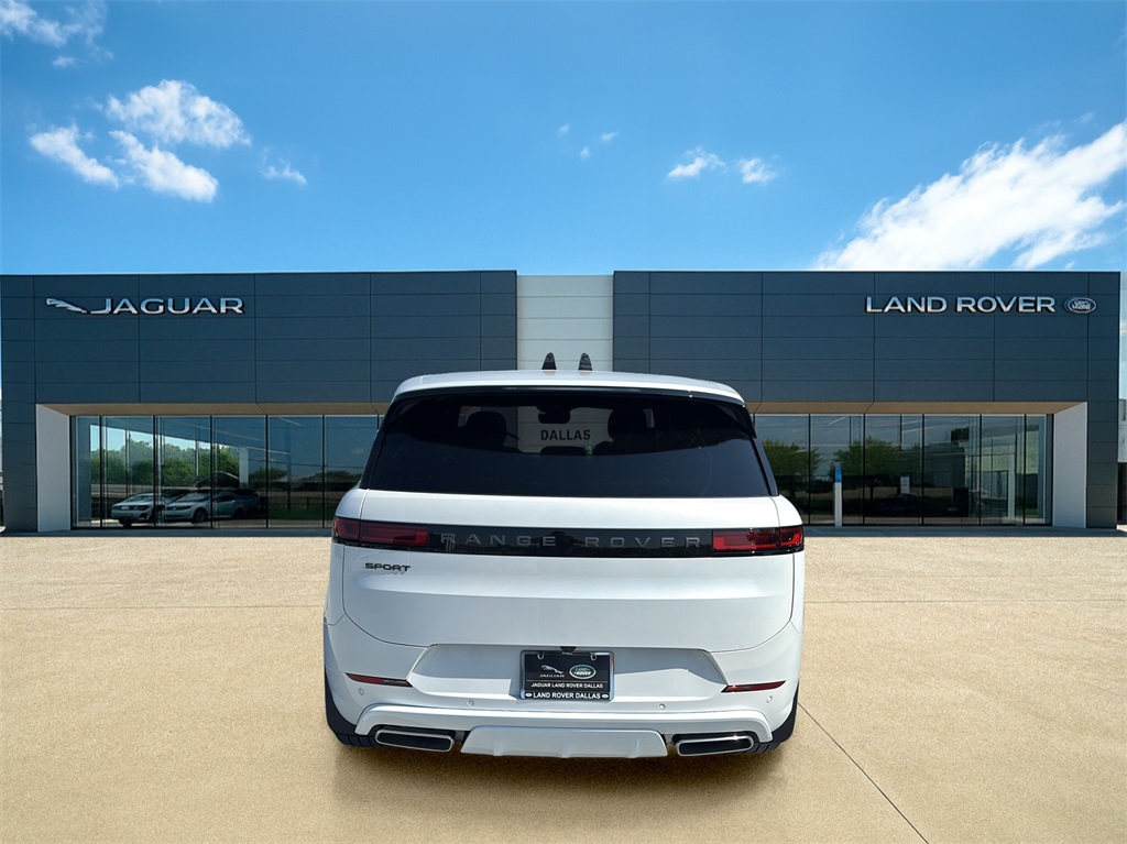 2025 Land Rover Range Rover Sport SE photo 3