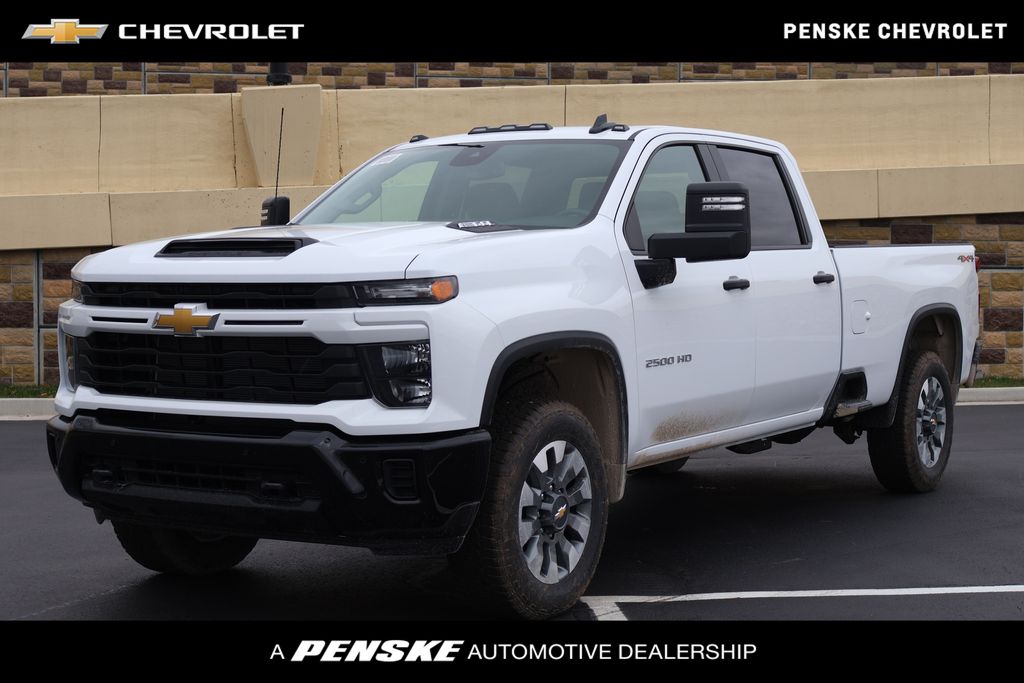 2026 Chevrolet Silverado 2500HD Custom's photo