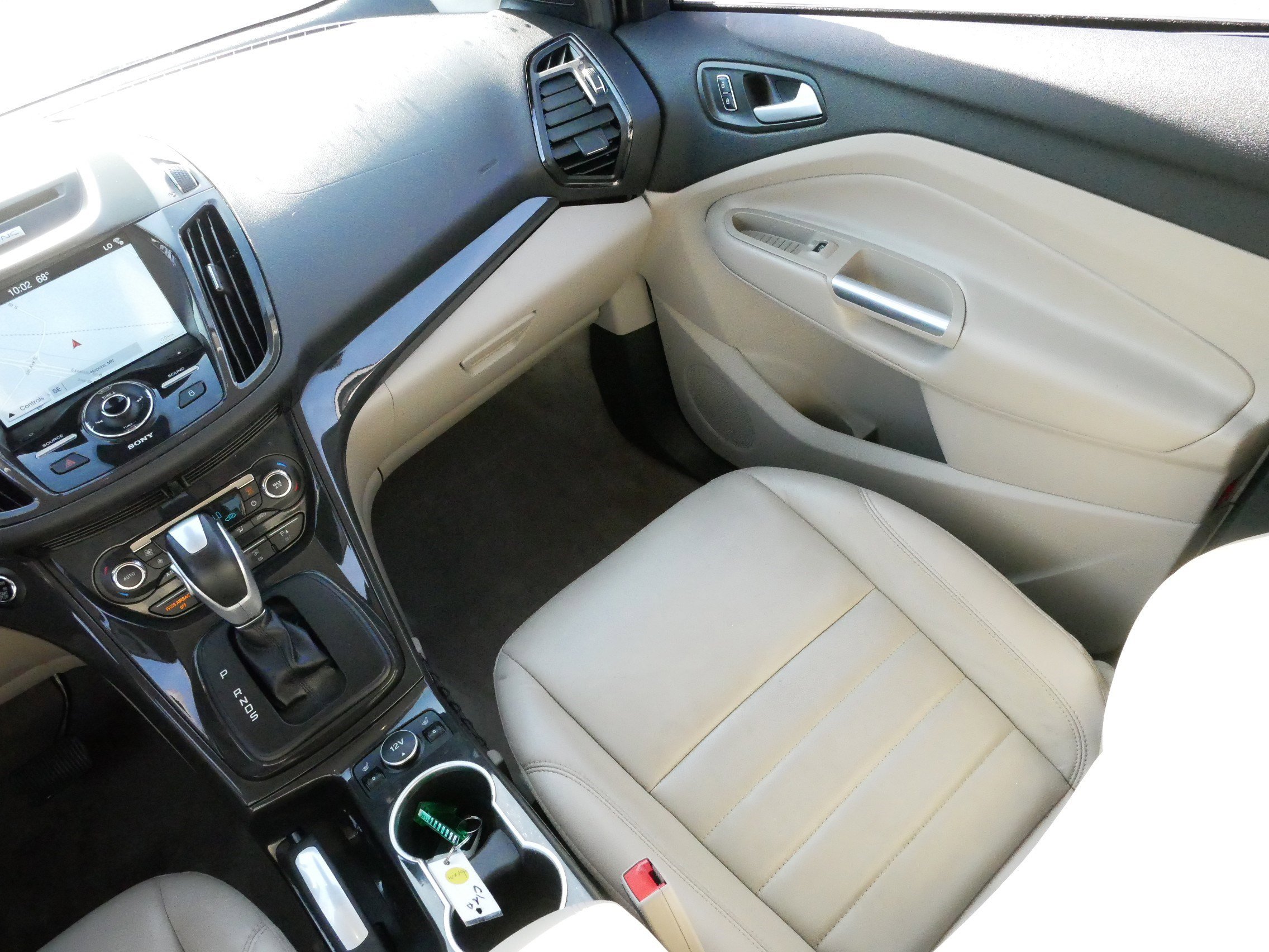 2016 Ford Escape Titanium photo 10