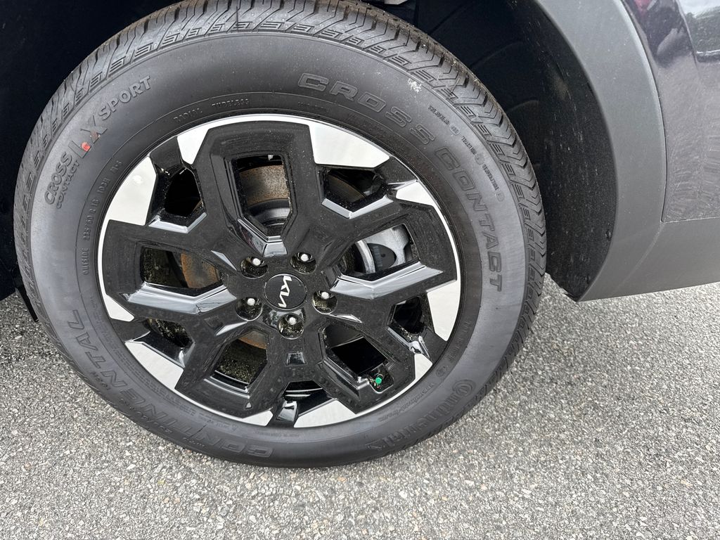 2025 Kia Sorento S photo 14