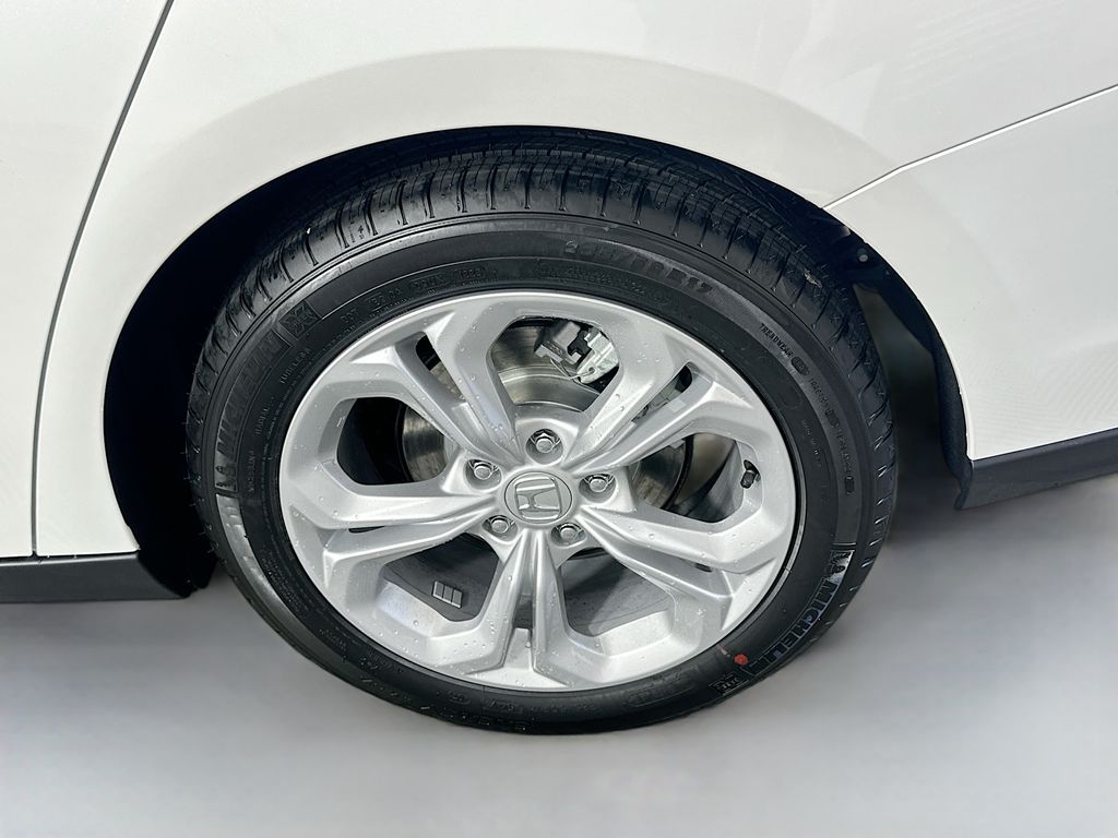 2025 Honda Accord LX photo 22
