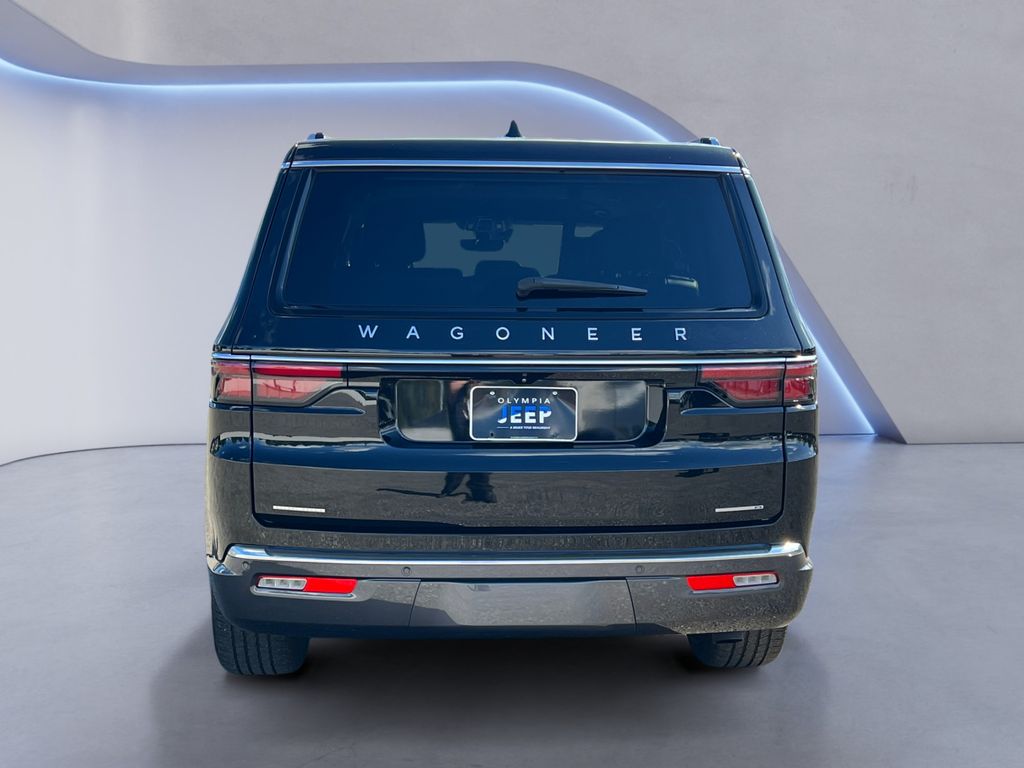 2022 Jeep Wagoneer Series III photo 2