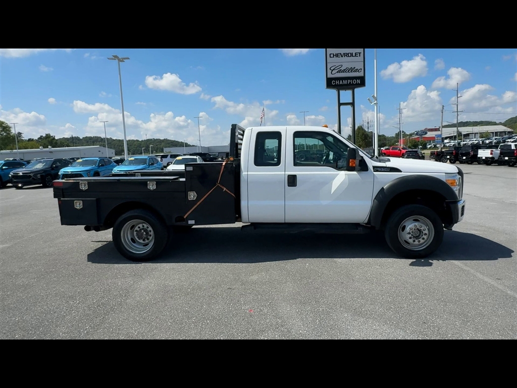 2014 Ford F-550 photo 7