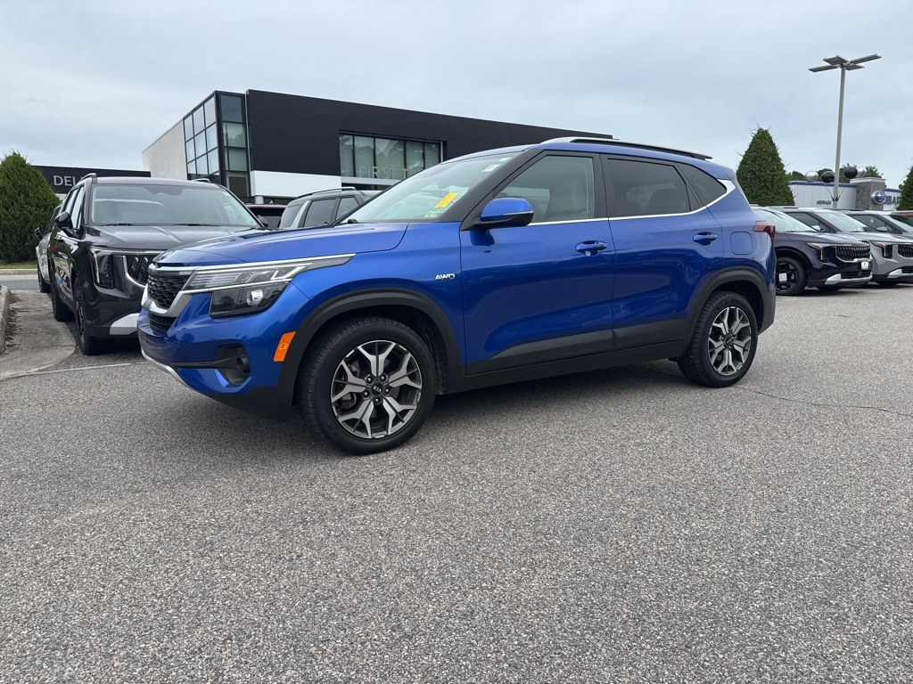 2021 Kia Seltos EX photo 2