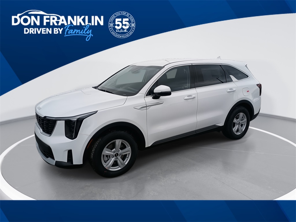2026 Kia Sorento LX's photo