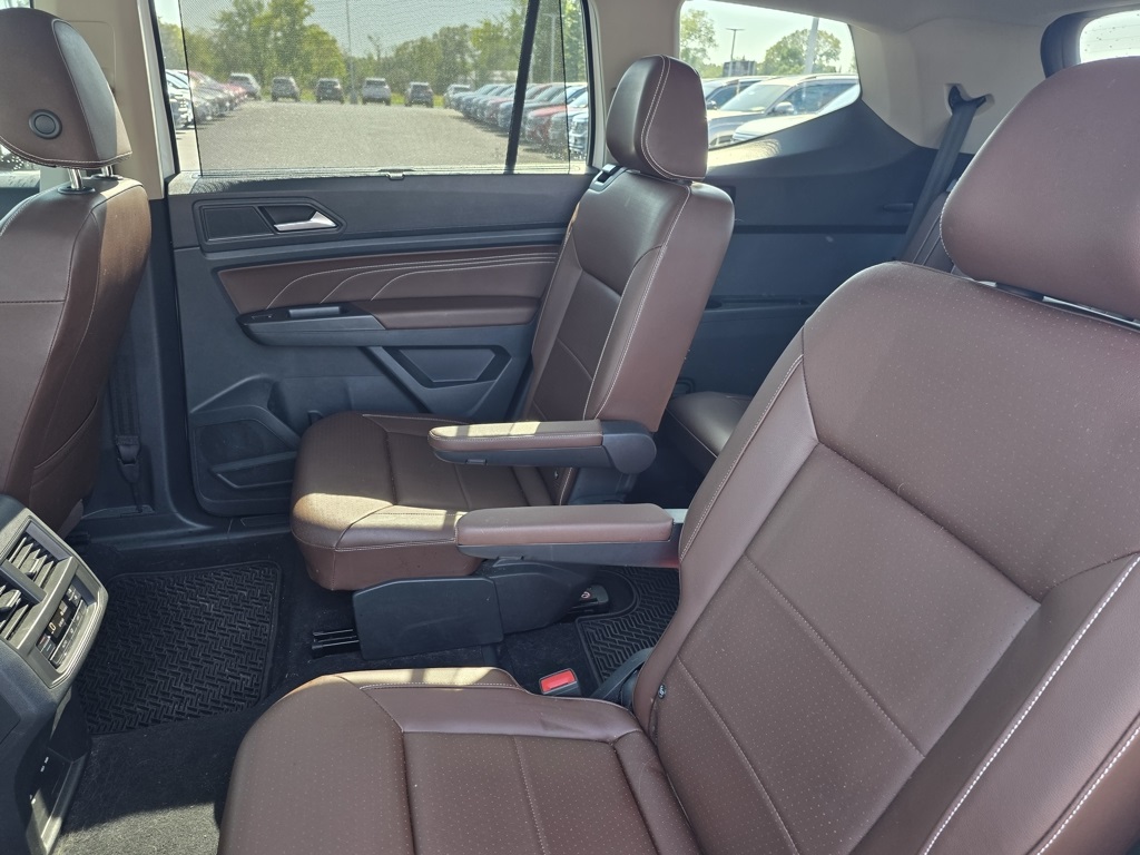 2023 Volkswagen Atlas V6 SE Technology photo 4