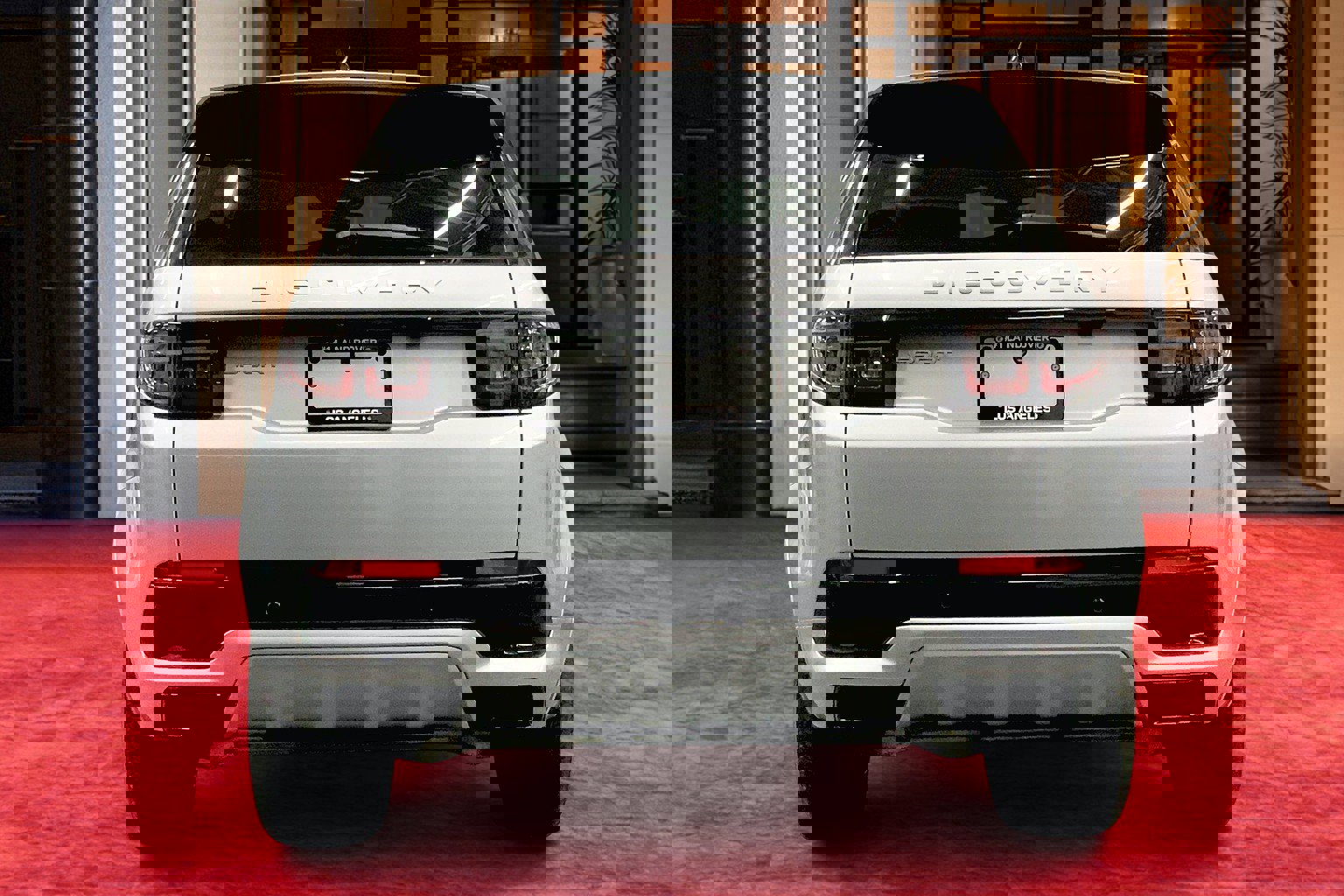 2025 Land Rover Discovery Sport S photo 3