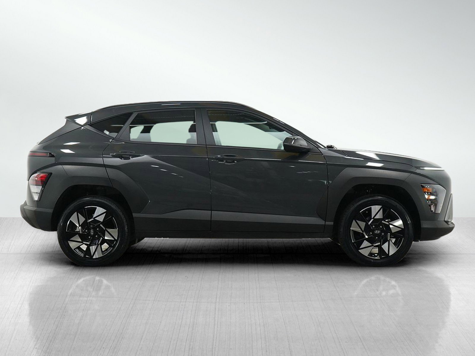 2024 Hyundai Kona SEL photo 5