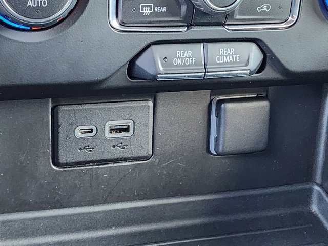 2021 Chevrolet Tahoe LS photo 9