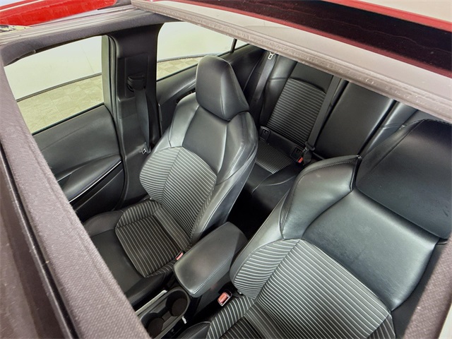 2021 Toyota Corolla XSE photo 14