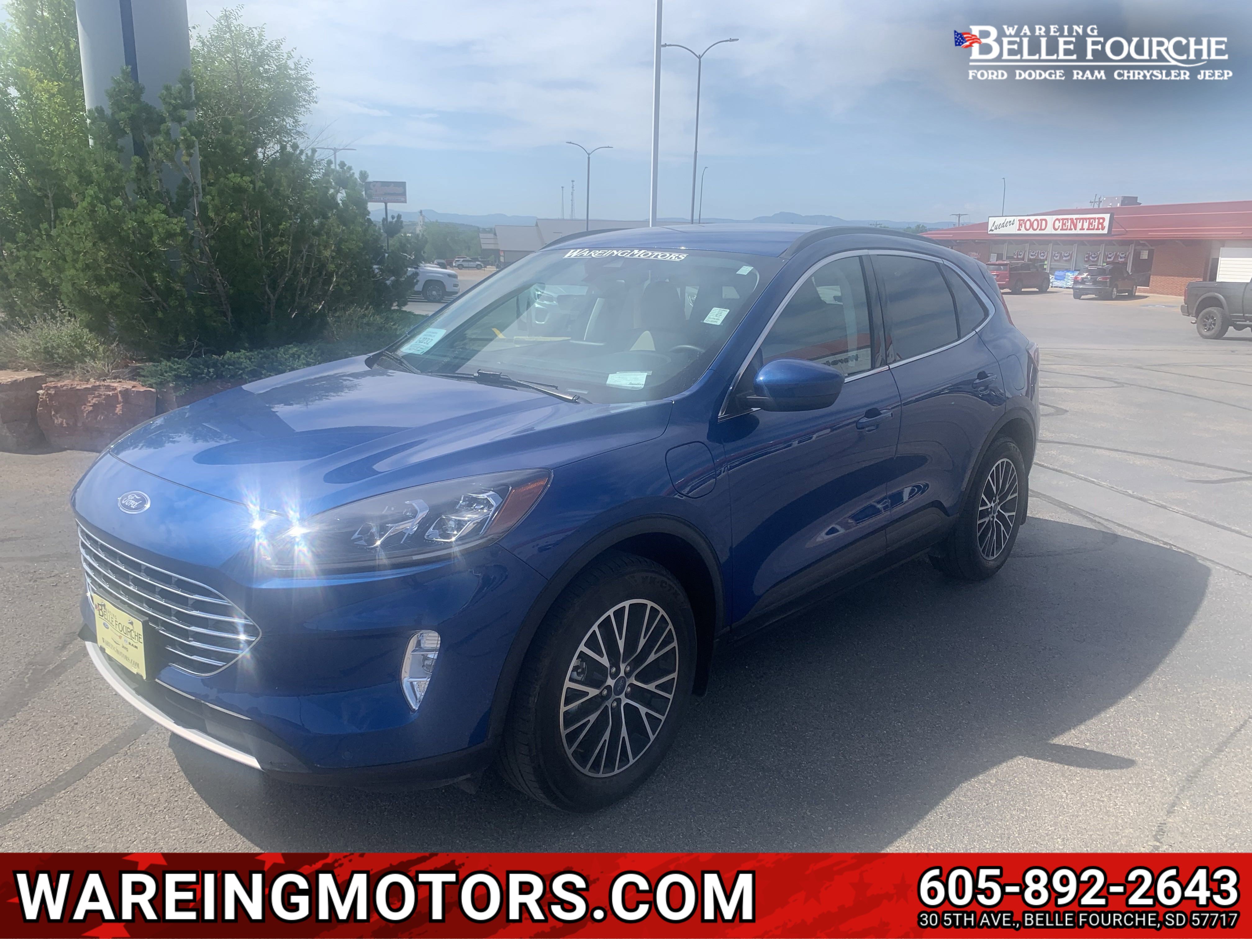 2022 Ford Escape Titanium's photo