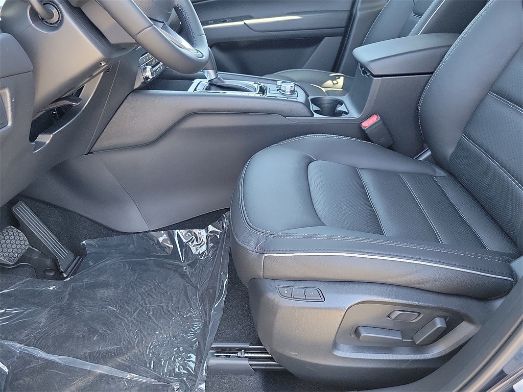 2025 Mazda CX-5 2.5 S Preferred photo 13