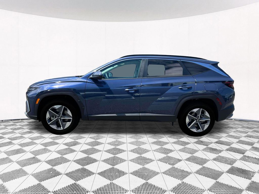 2025 Hyundai Tucson SEL photo 3