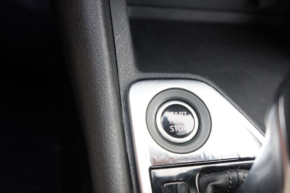 2022 Nissan Sentra SV photo 23