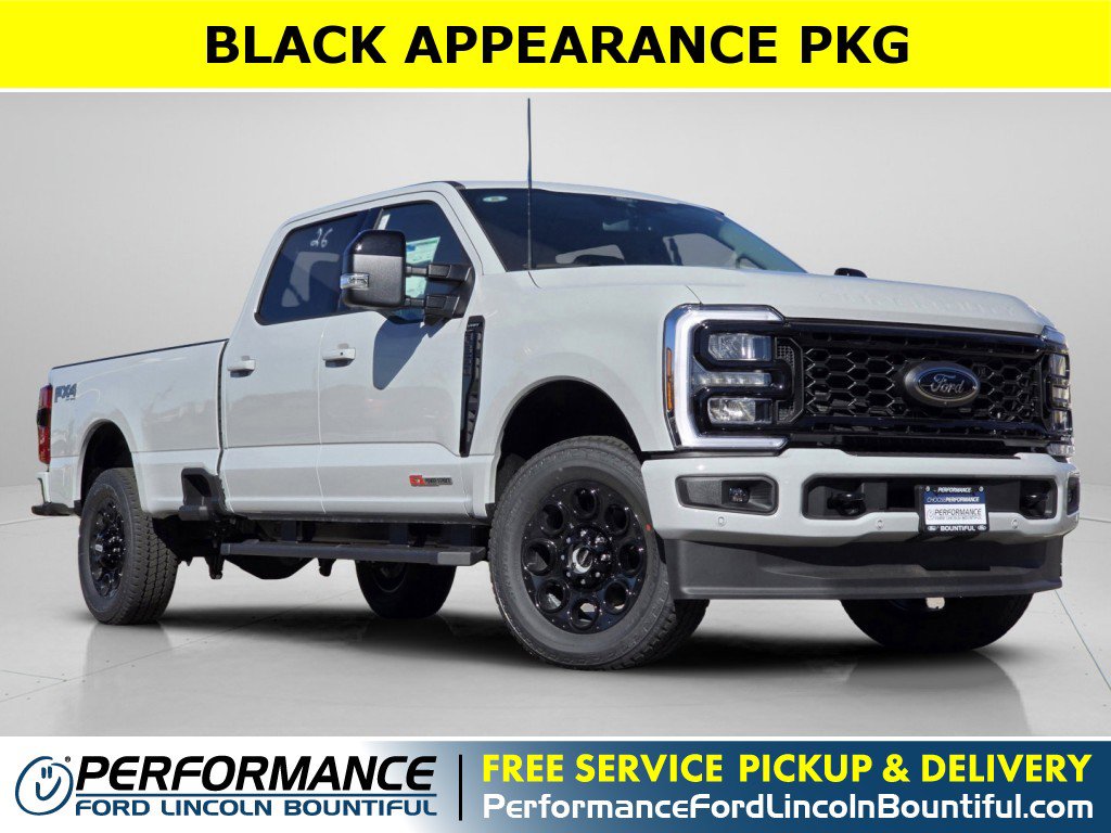 2026 Ford F-350 Super Duty Lariat's photo