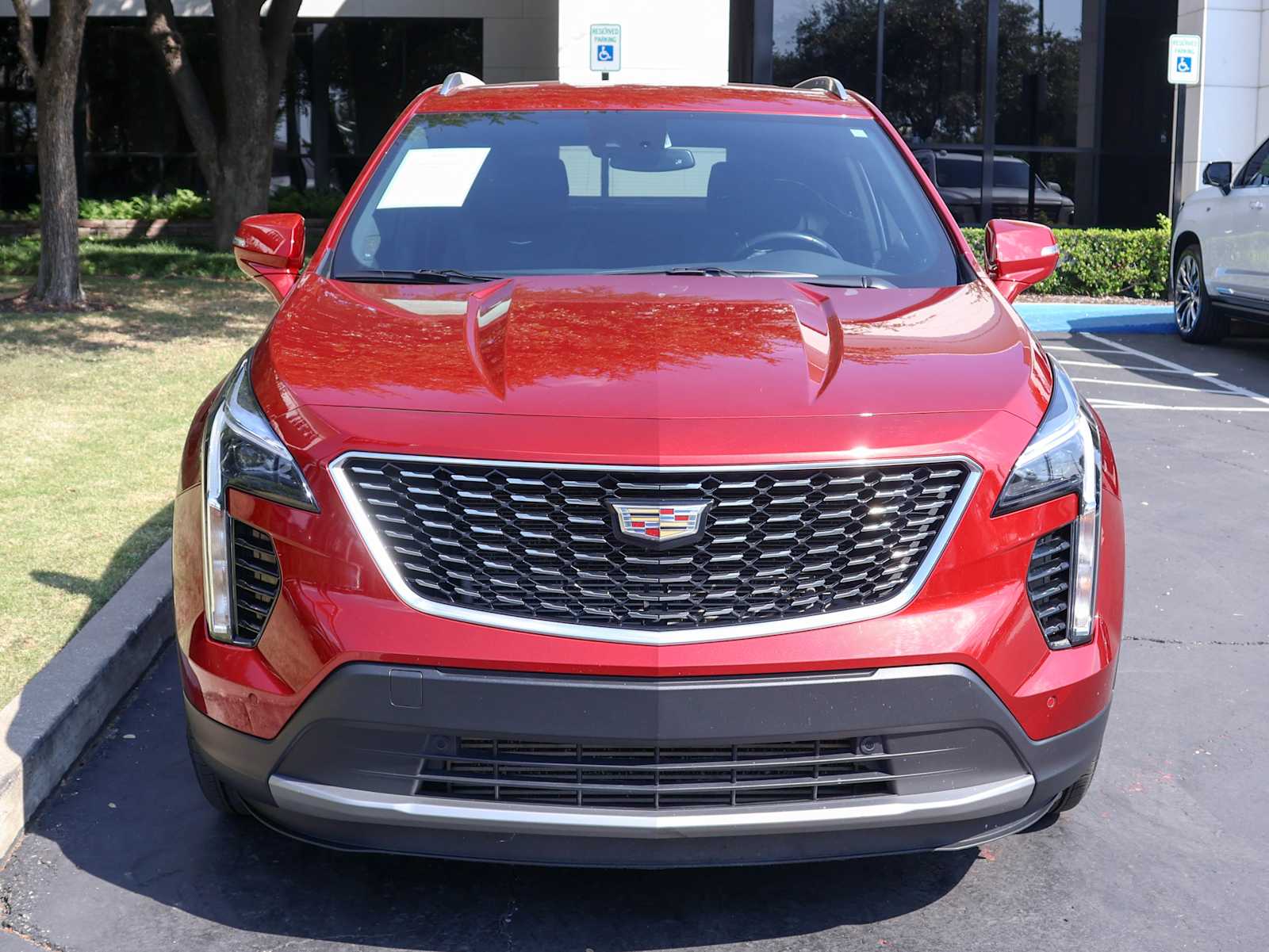 2023 Cadillac XT4 Premium Luxury photo 2
