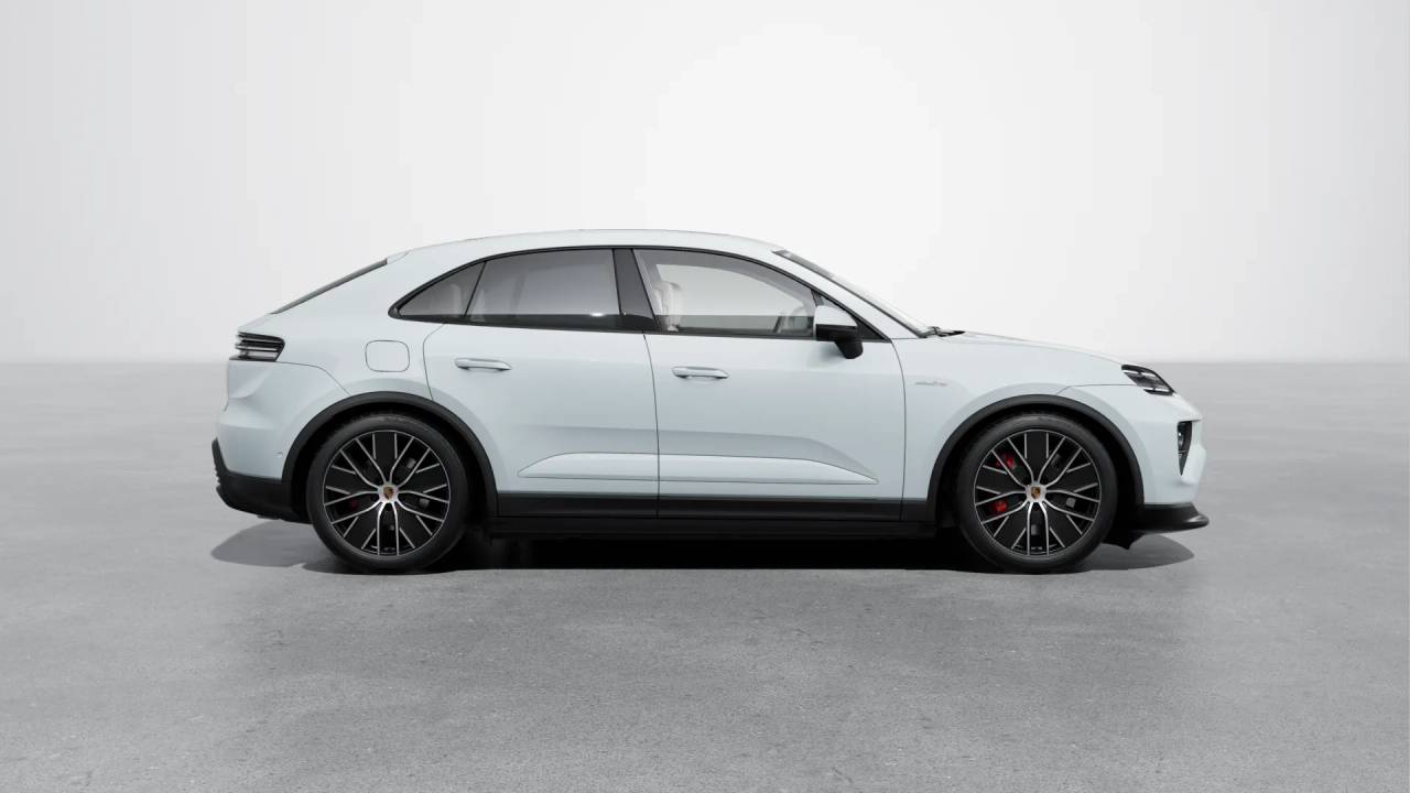 2025 Porsche Macan Electric photo 5