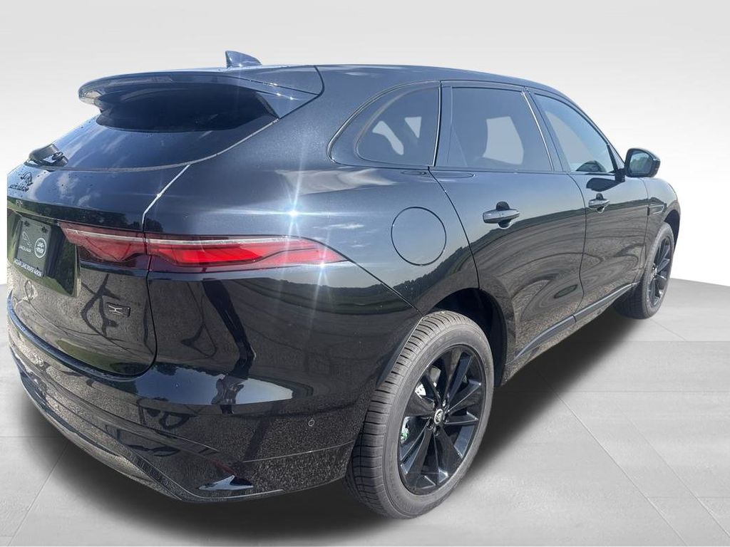 2026 Jaguar F-PACE P250 R-Dynamic S photo 9