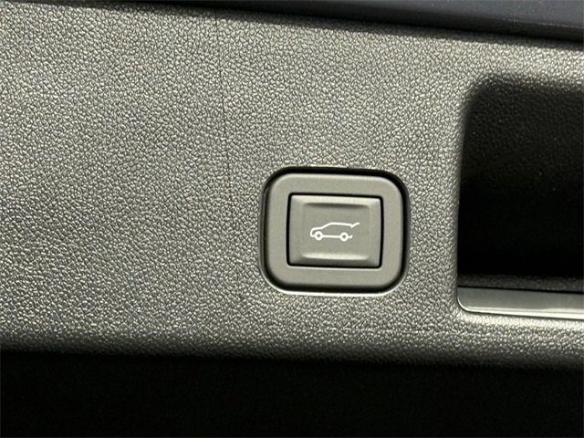 2026 Chevrolet Equinox EV 1LT photo 4