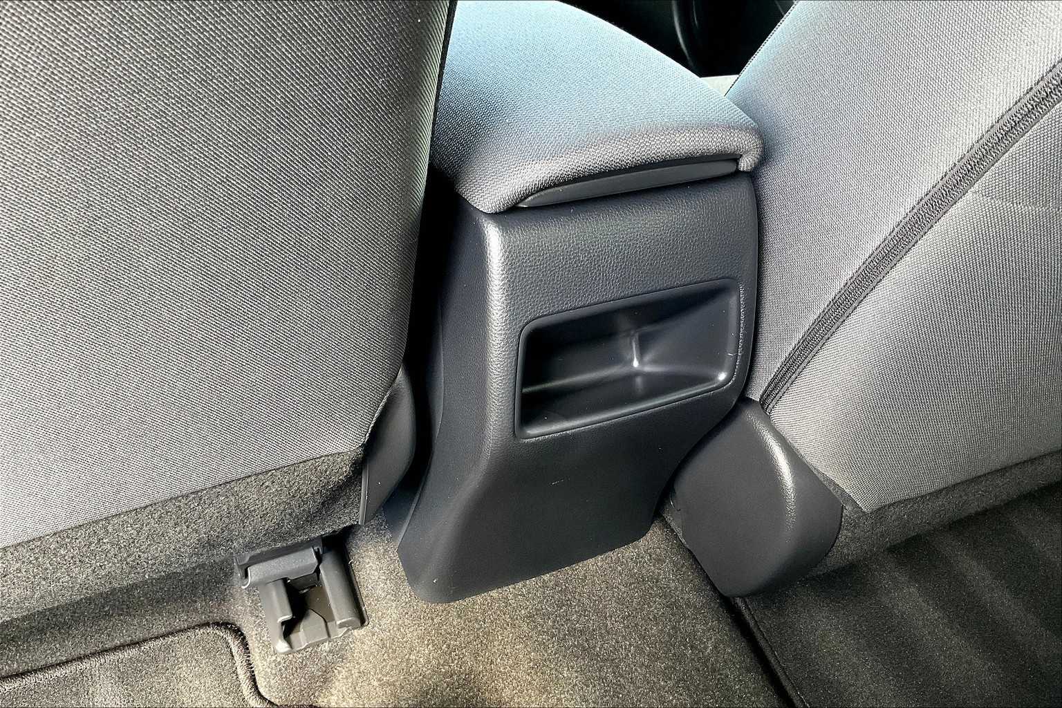 2021 Toyota Corolla Hybrid LE photo 30