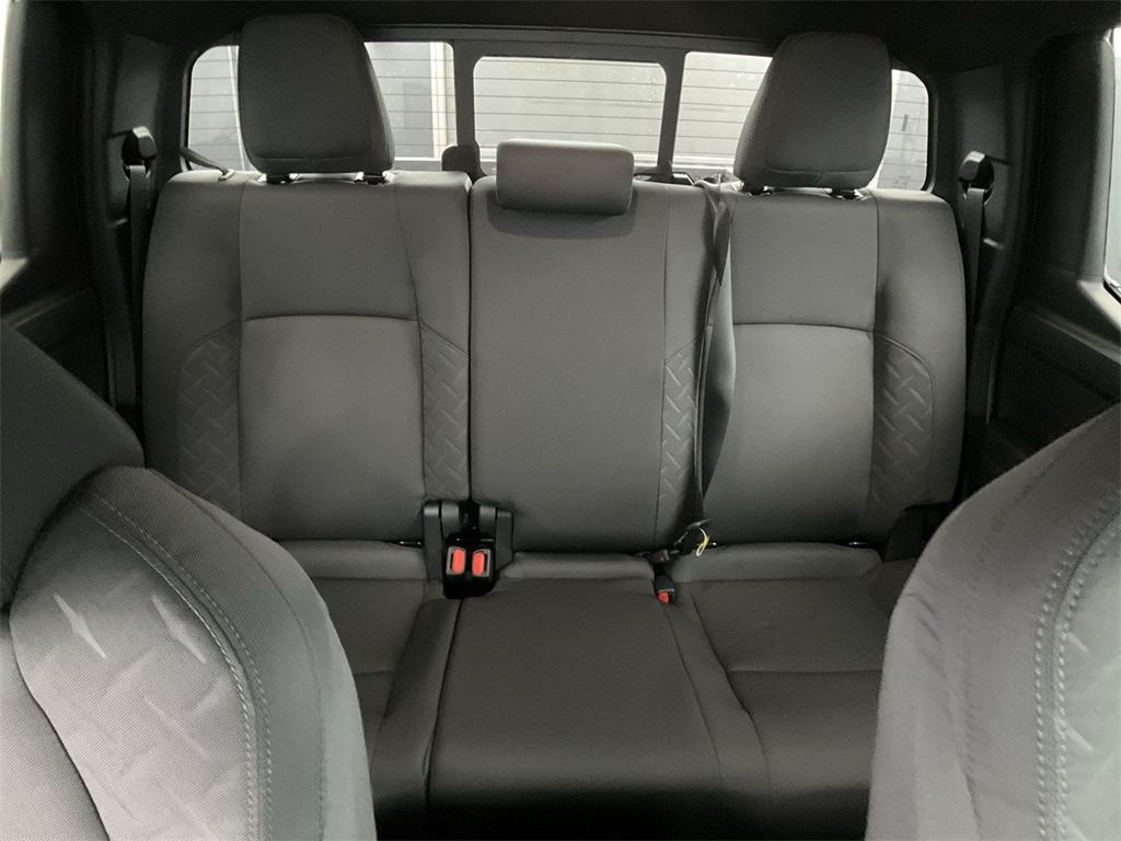 2025 Toyota Tacoma SR5 4x4 Double Cab photo 27